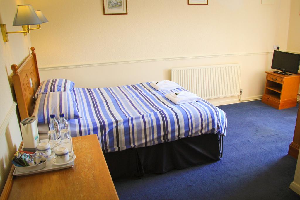 The Red Lion Otel Lowick Green Oda fotoğraf